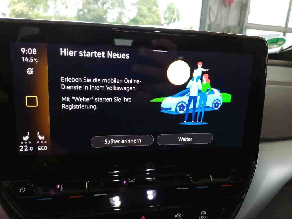 Volkswagen ID.4 Pure Performance NAVI KLIMAAUT SHZ PDC 7