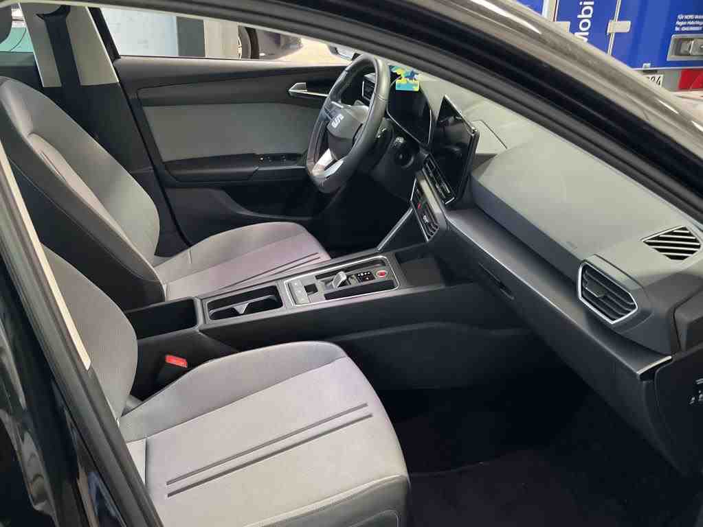 Seat Leon Style NAVI SHZ PDC LED DC 6
