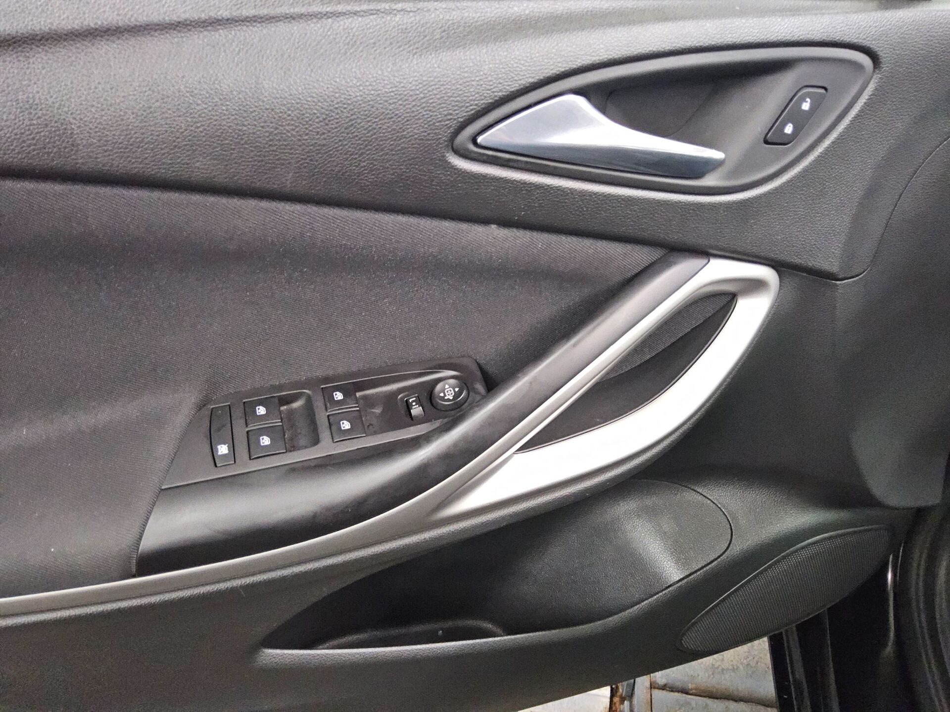 Opel Astra ST 1.5 D Business Ed. Navi LED DAB 9