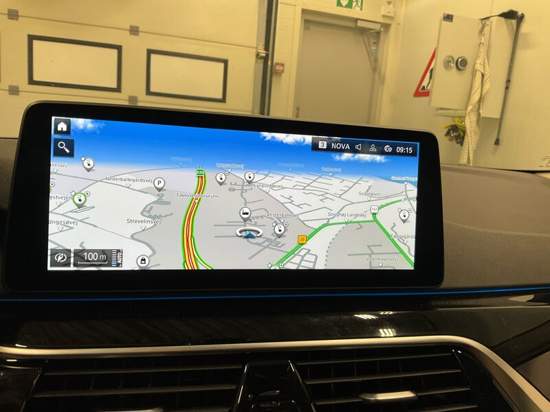 BMW 530e Touring KLIMAAUT LED SPORTSITZE SHZ HUD 10