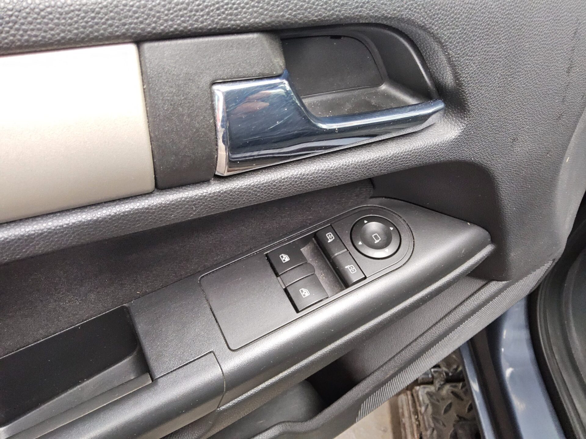 Opel Astra Caravan Edition Navi Radio Klima Tempomat 9