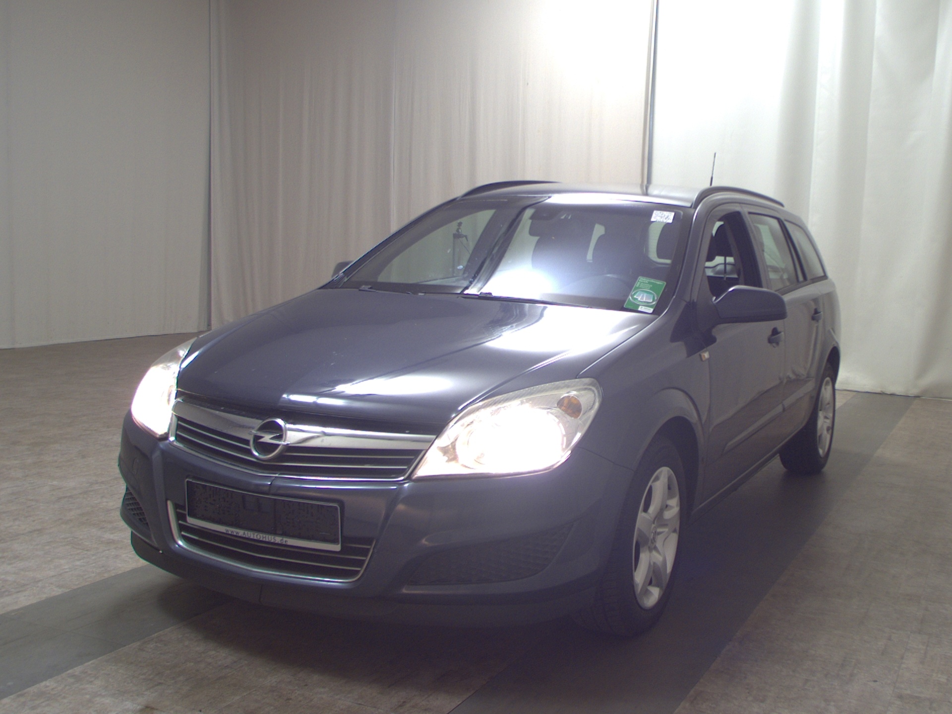 Opel Astra Caravan Edition Navi Radio Klima Tempomat 2