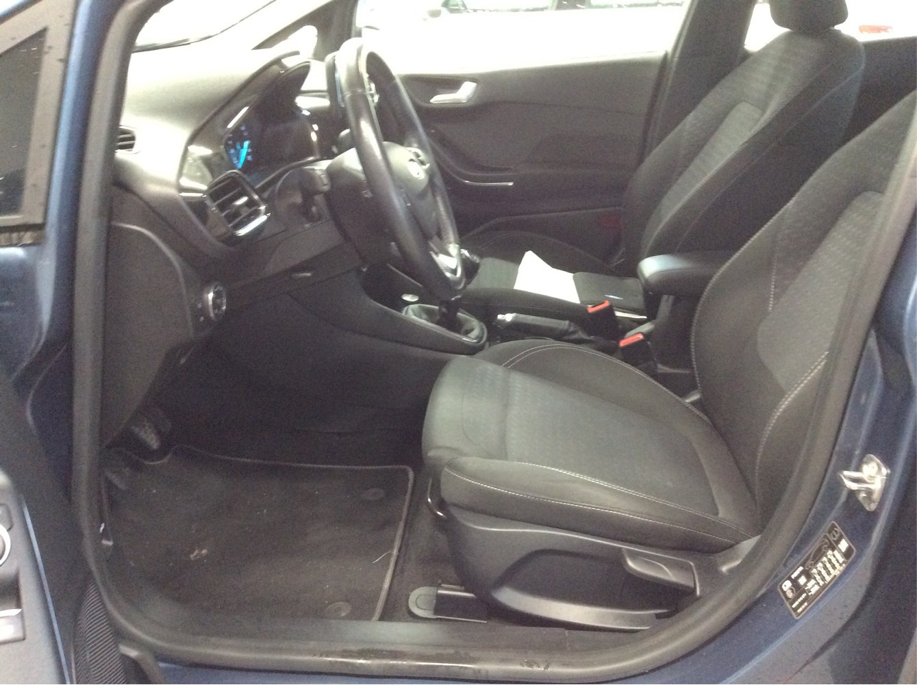 Ford Fiesta 1.0 EB Titanium LED SPORTSITZE SHZ ACC 6