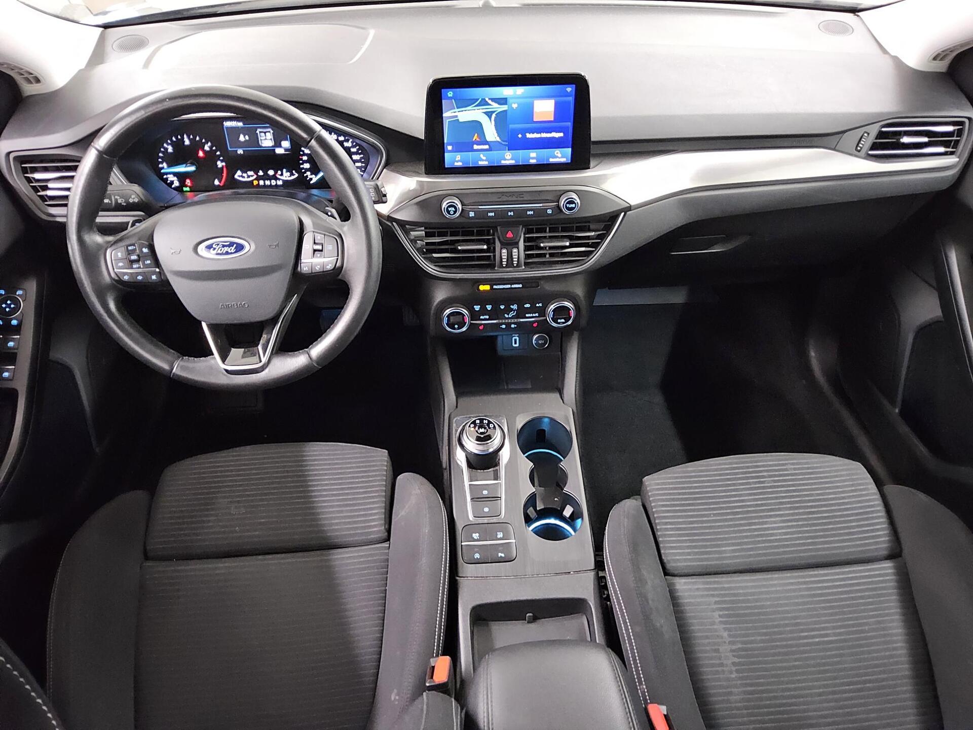 Ford Focus Turnier 1.5 EB Titanium Navi ACC PDC Shz 5