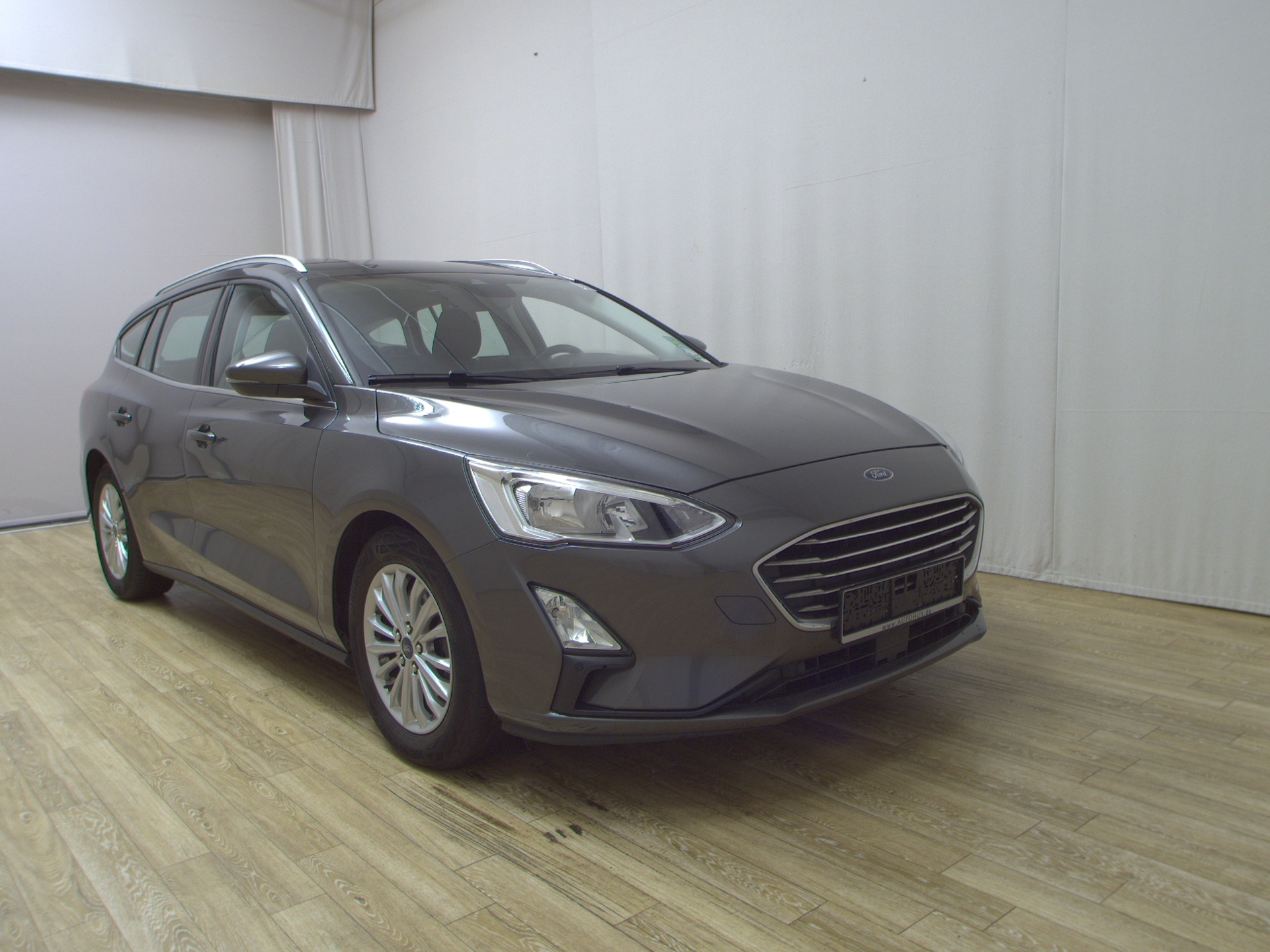 Ford Focus Turnier 1.5 EB Titanium Navi ACC PDC Shz 3