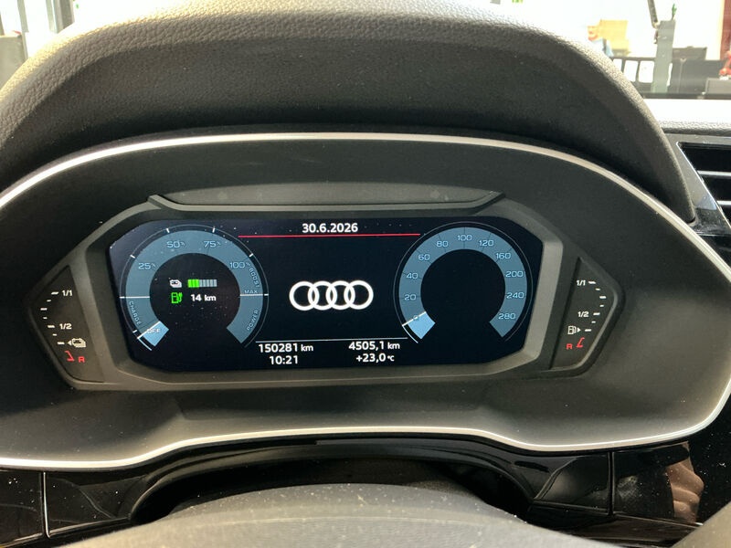 Audi Q3 45 TFSI S-Line NAVI KLIMA LED SPORTSITZE PANO 9