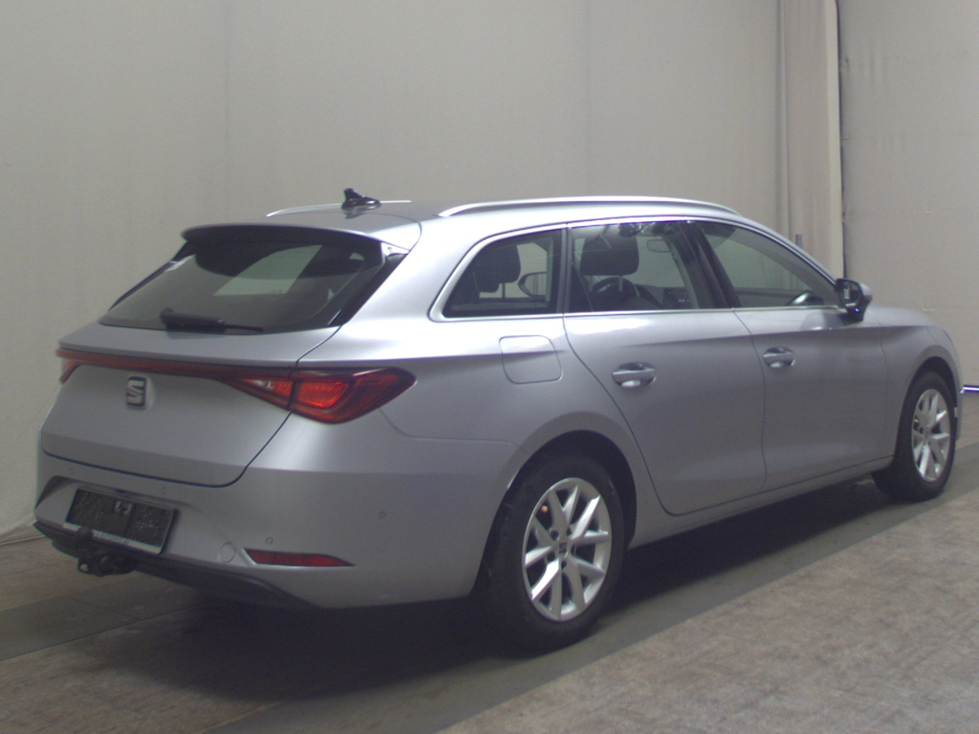 Seat Leon Sportstourer 2.0 TDI Style Navi LED AHK RfK 4