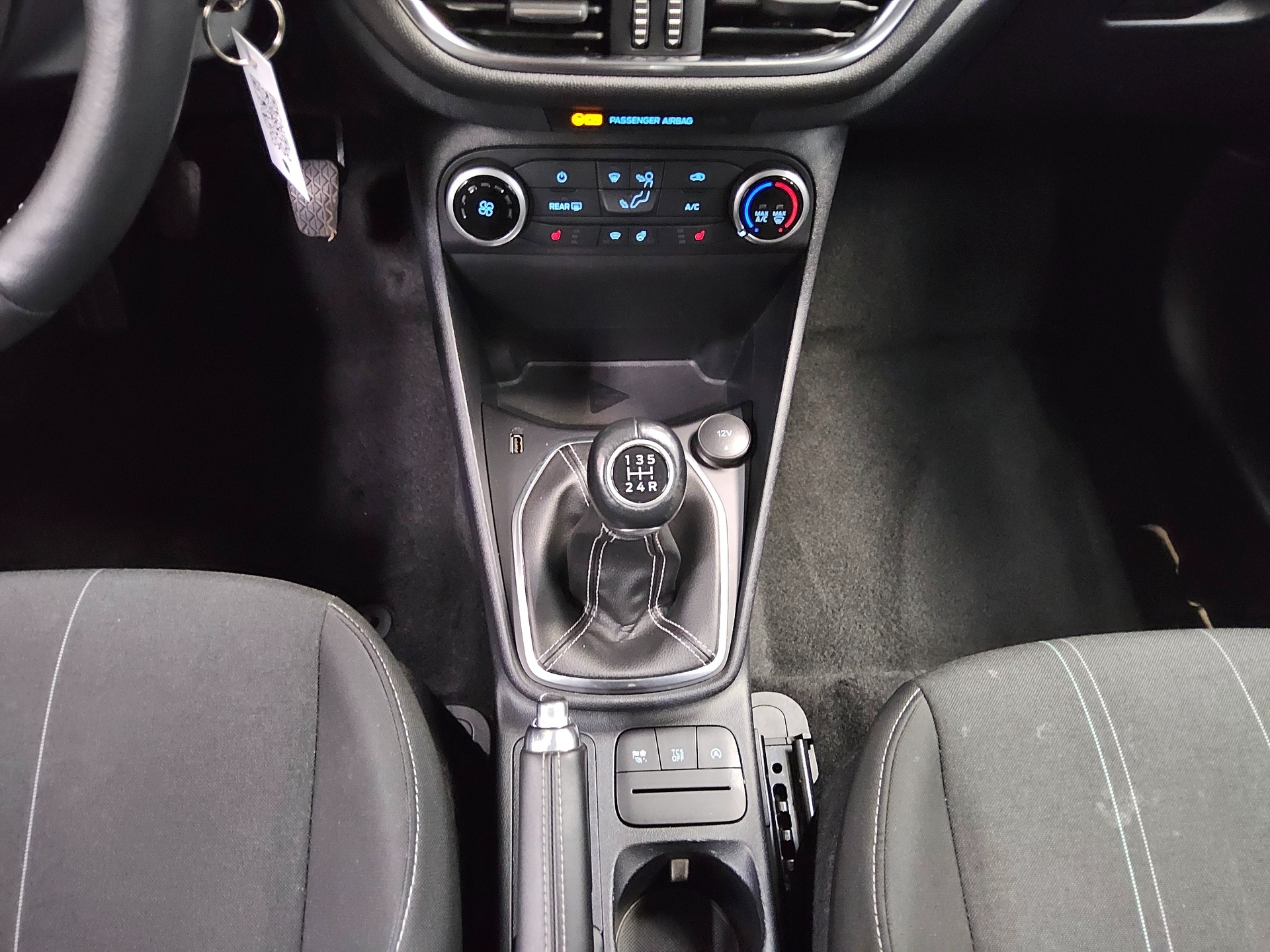 Ford Fiesta 1.1 Trend LED DAB PDC Shz Klima 6