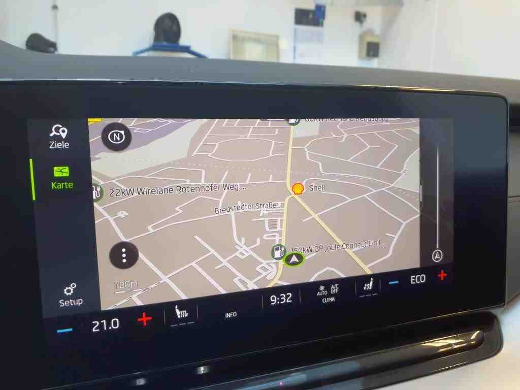 Skoda Octavia Kombi 1.4 TSI iV Ambition NAVI KLIMAAUT SHZ PDC LED 9