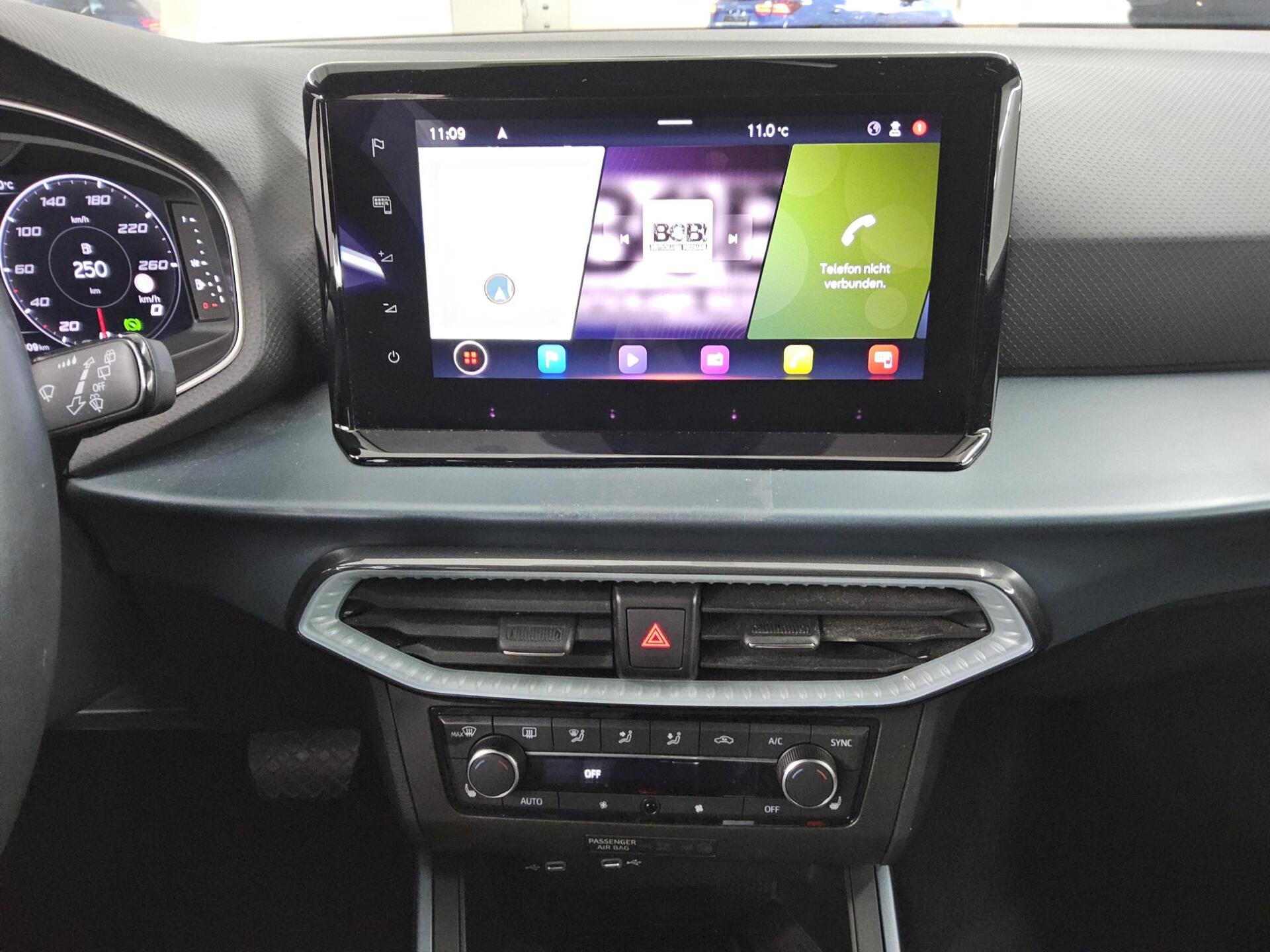 Seat Arona 1.0 TSI Xperience Navi LED vc RfK ACC Shz 7