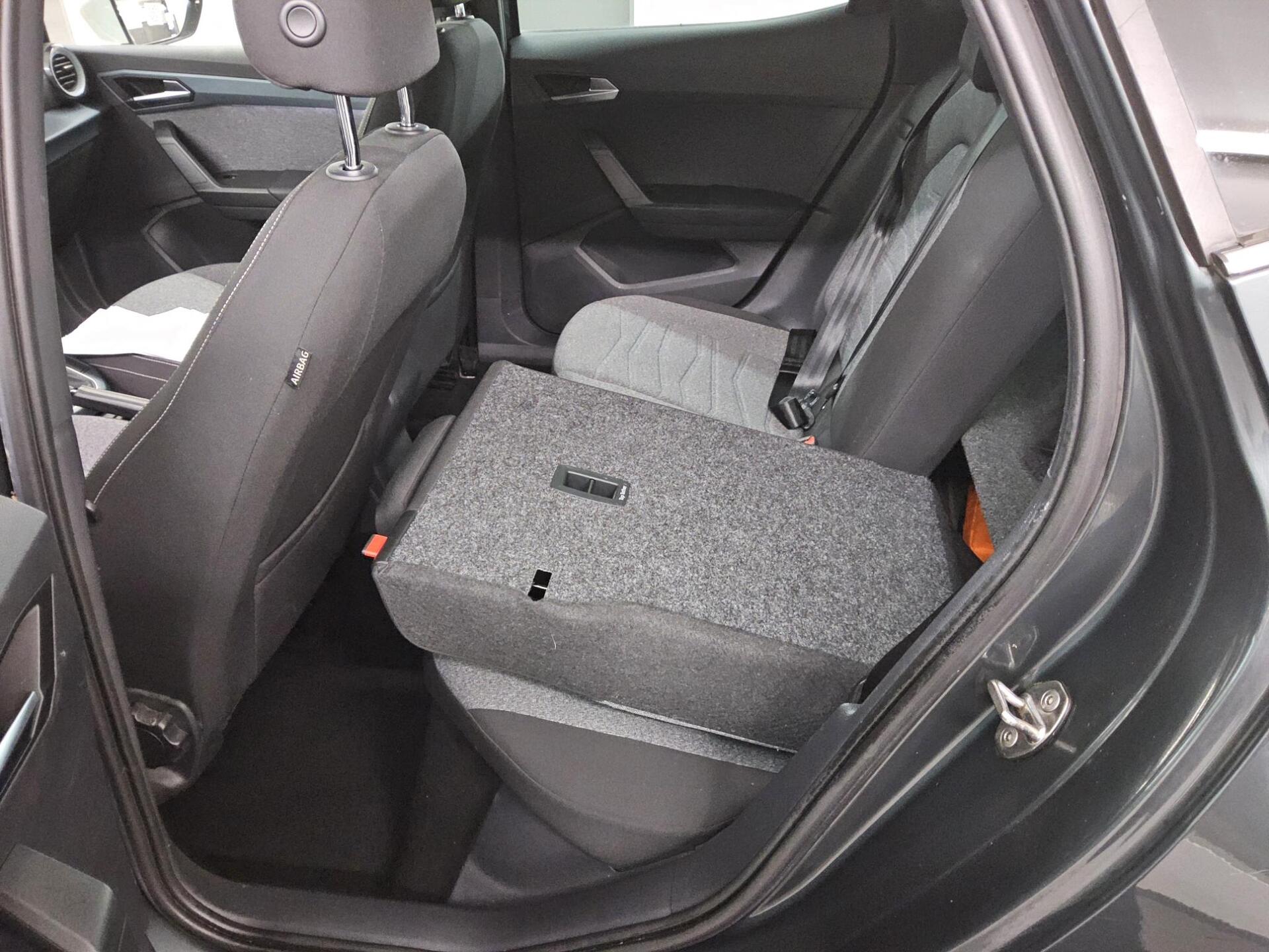 Seat Arona 1.0 TSI Xperience Navi LED vc RfK ACC Shz 13