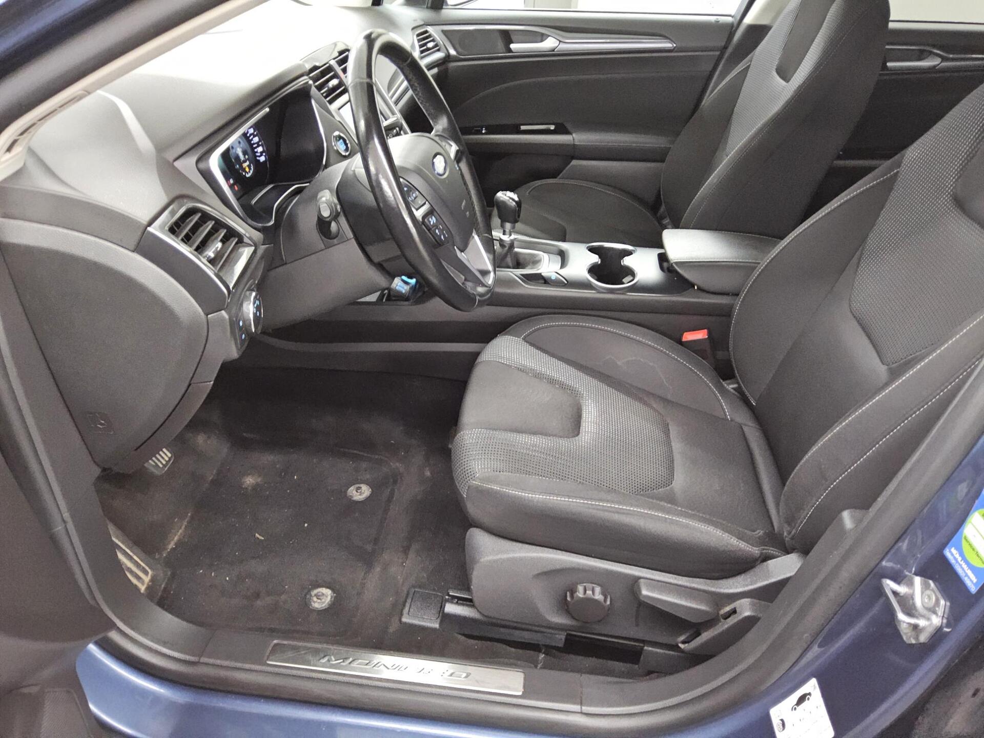 Ford Mondeo Turnier 2.0 EB Titanium Navi LED ACC RFK 8