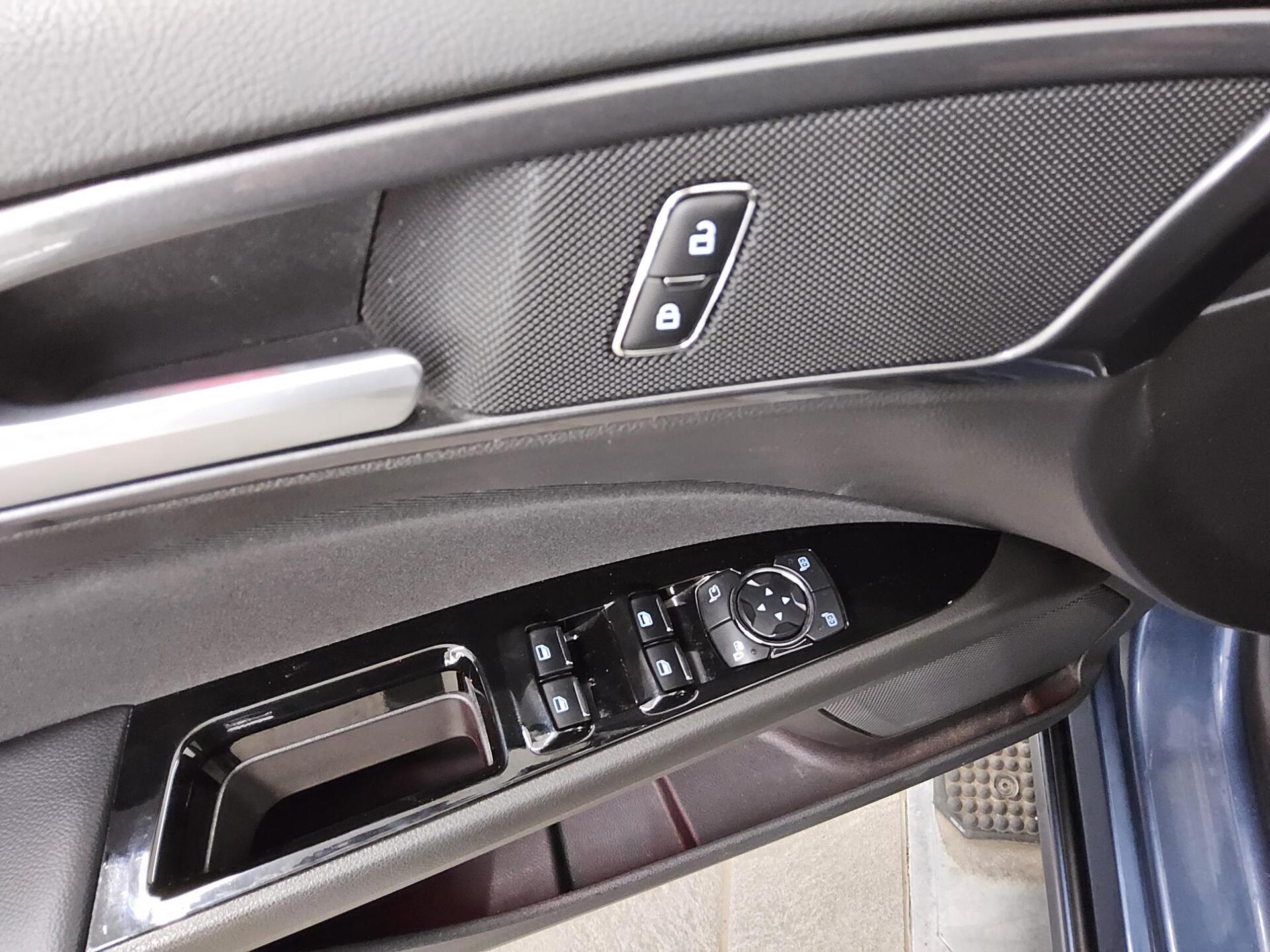 Ford Mondeo Turnier 2.0 EB Titanium Navi LED ACC RFK 9