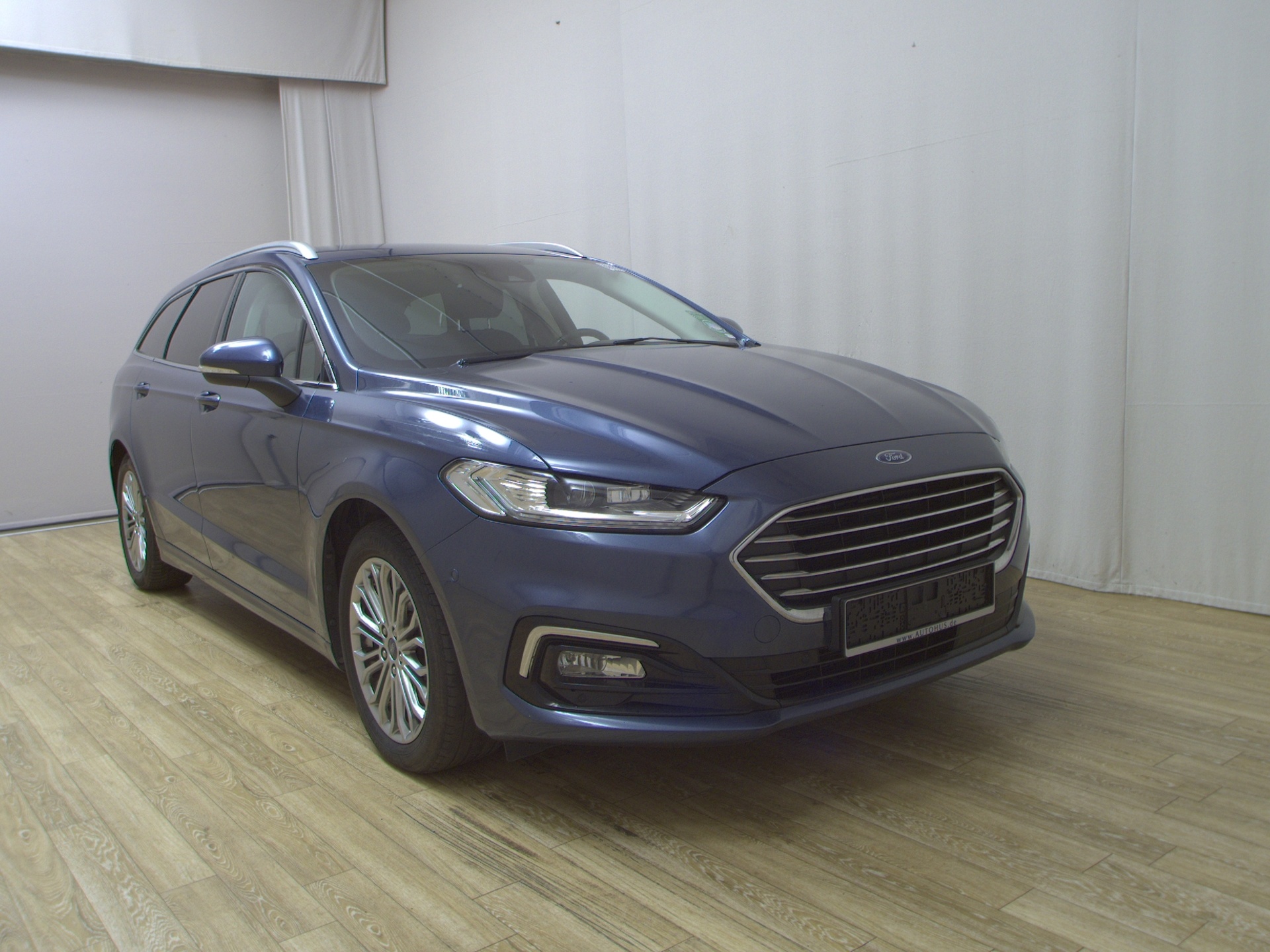 Ford Mondeo Turnier 2.0 EB Titanium Navi LED ACC RFK 3