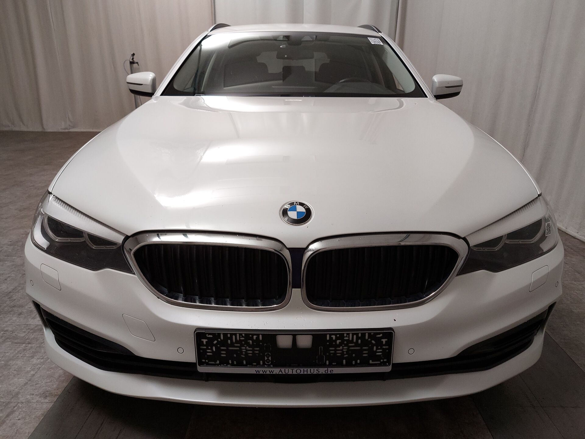 BMW 520d Touring Sport-Line NAVI ANDROID KLIMAAUT SHZ PDC 5