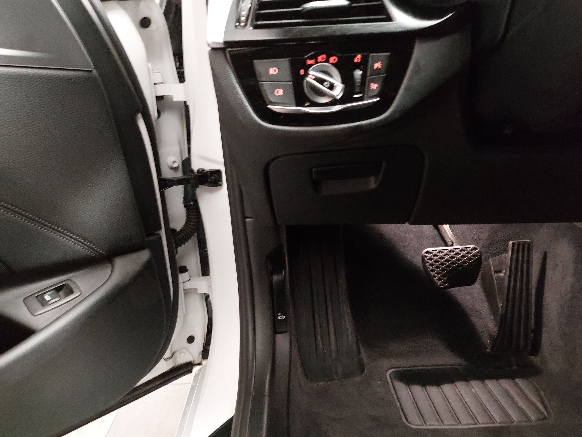 BMW 520d Touring Sport-Line NAVI ANDROID KLIMAAUT SHZ PDC 9