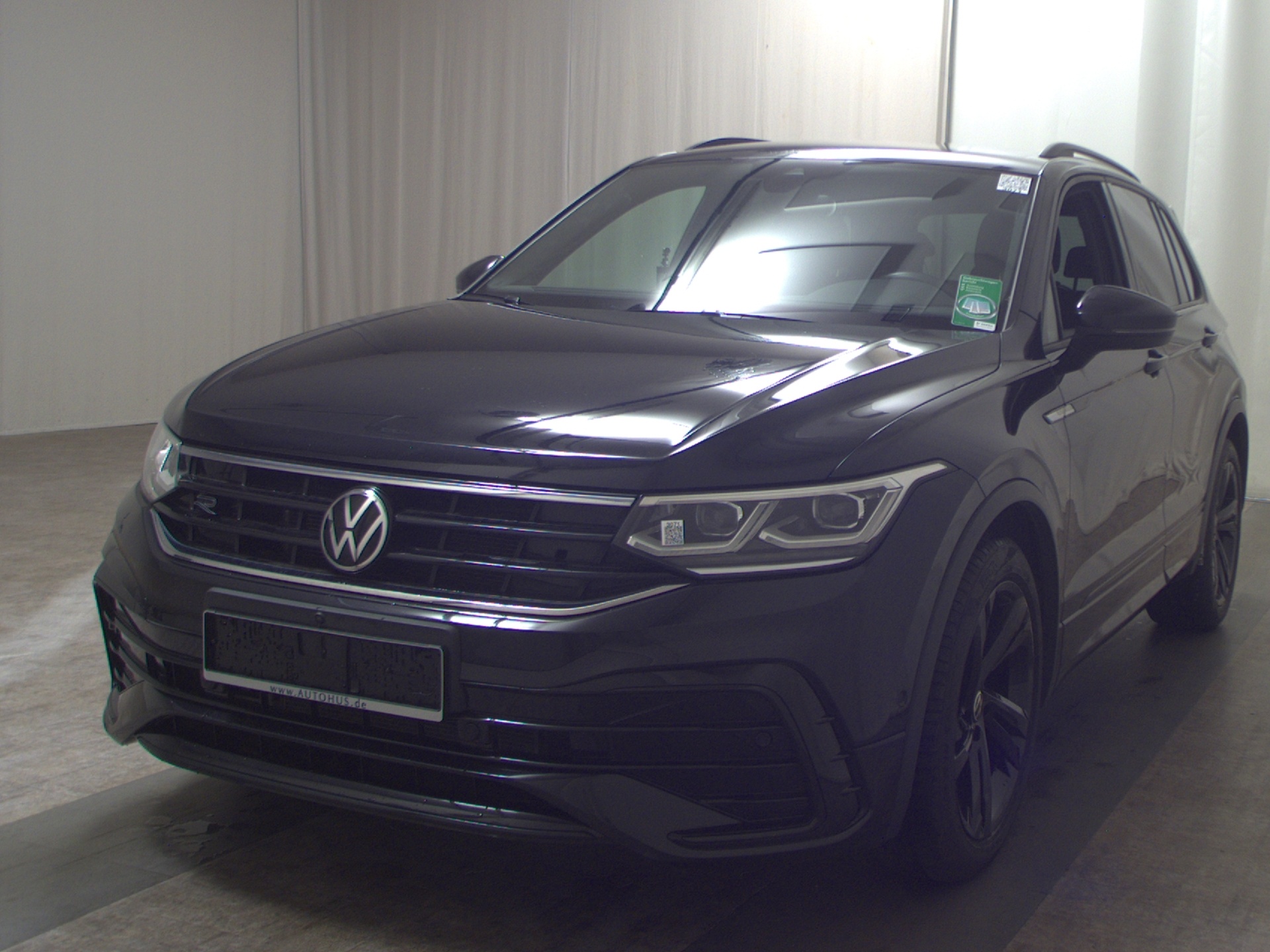 Volkswagen Tiguan 2.0 TDI R-Line Navi LED AID 2
