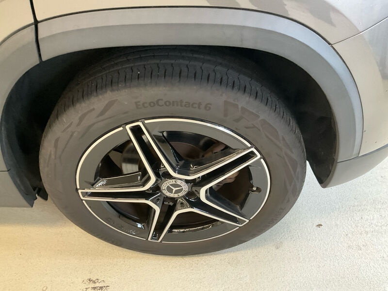 Mercedes-Benz GLA 250 e AMG-Line LEDER NAVI LED SPORTSITZE SHZ 12