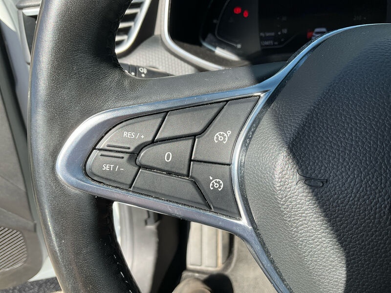 Renault Clio 1.0 NAVI KLIMAAUT LED SHZ PDC 12