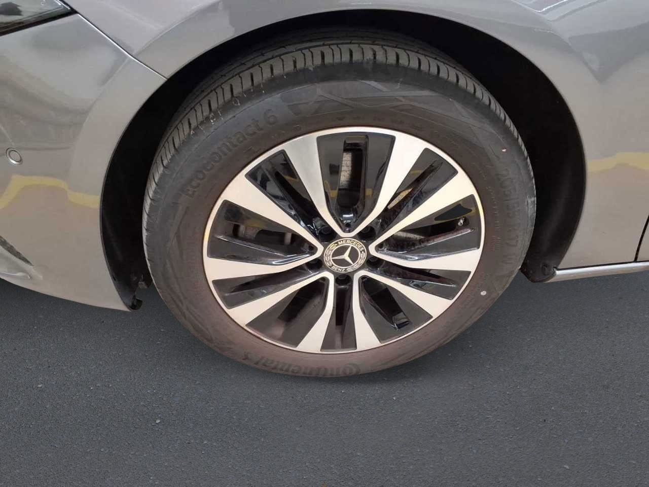 Mercedes-Benz A 250 e NAVI KLIMAAUT SHZ RFK LED 12