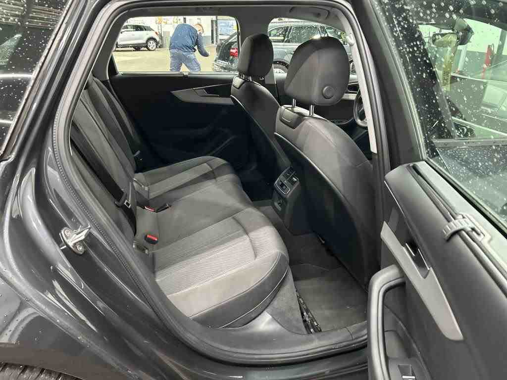 Audi A4 Avant 2.0 FSI advanced NAVI KLIMAAUT SHZ PDC LED 7