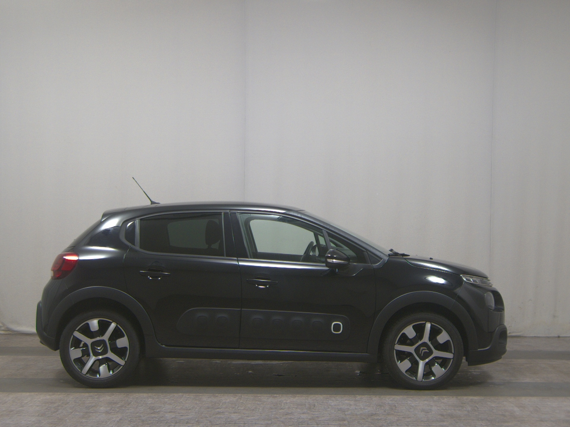 Citroën C3 1.5 BlueHDi Shine Pano PDC Shz Klima