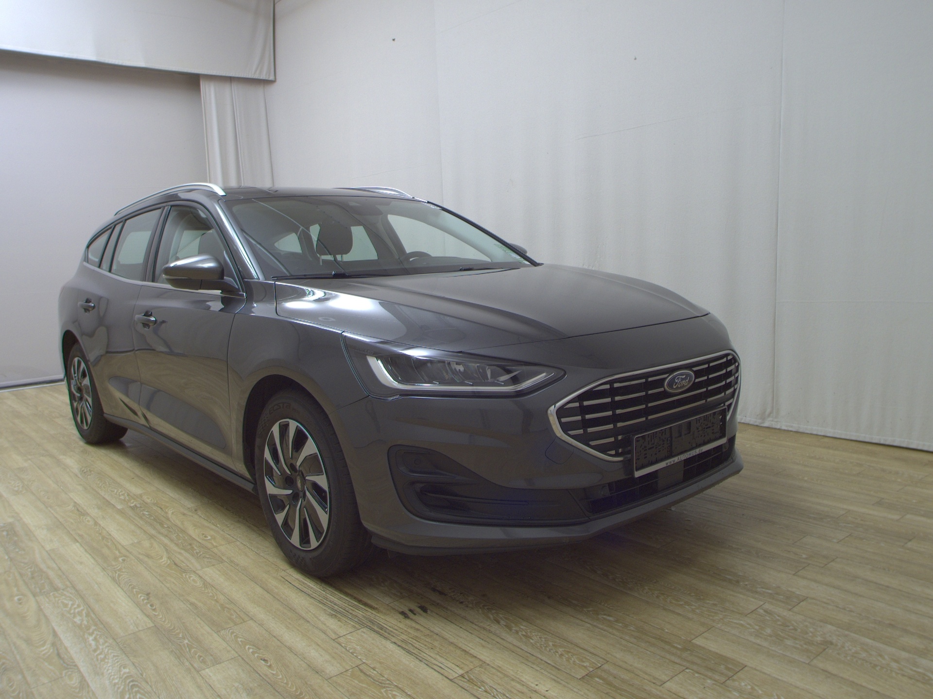 Ford Focus Turnier 1.5 EB Titanium Navi LED RFK Shz 3