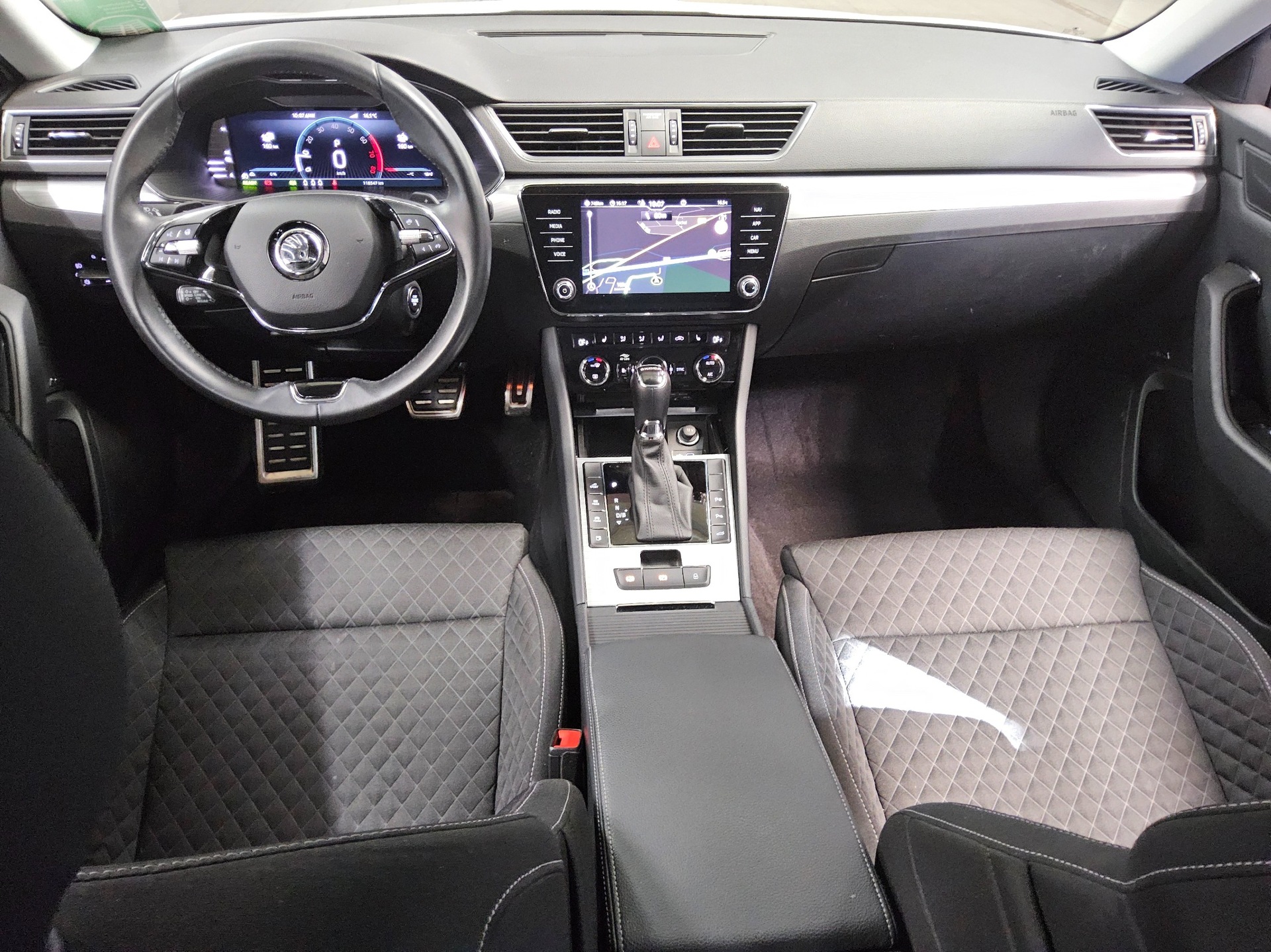 Skoda Superb Kombi 1.4 TSI iV Ambition Navi LED vc RFK 5