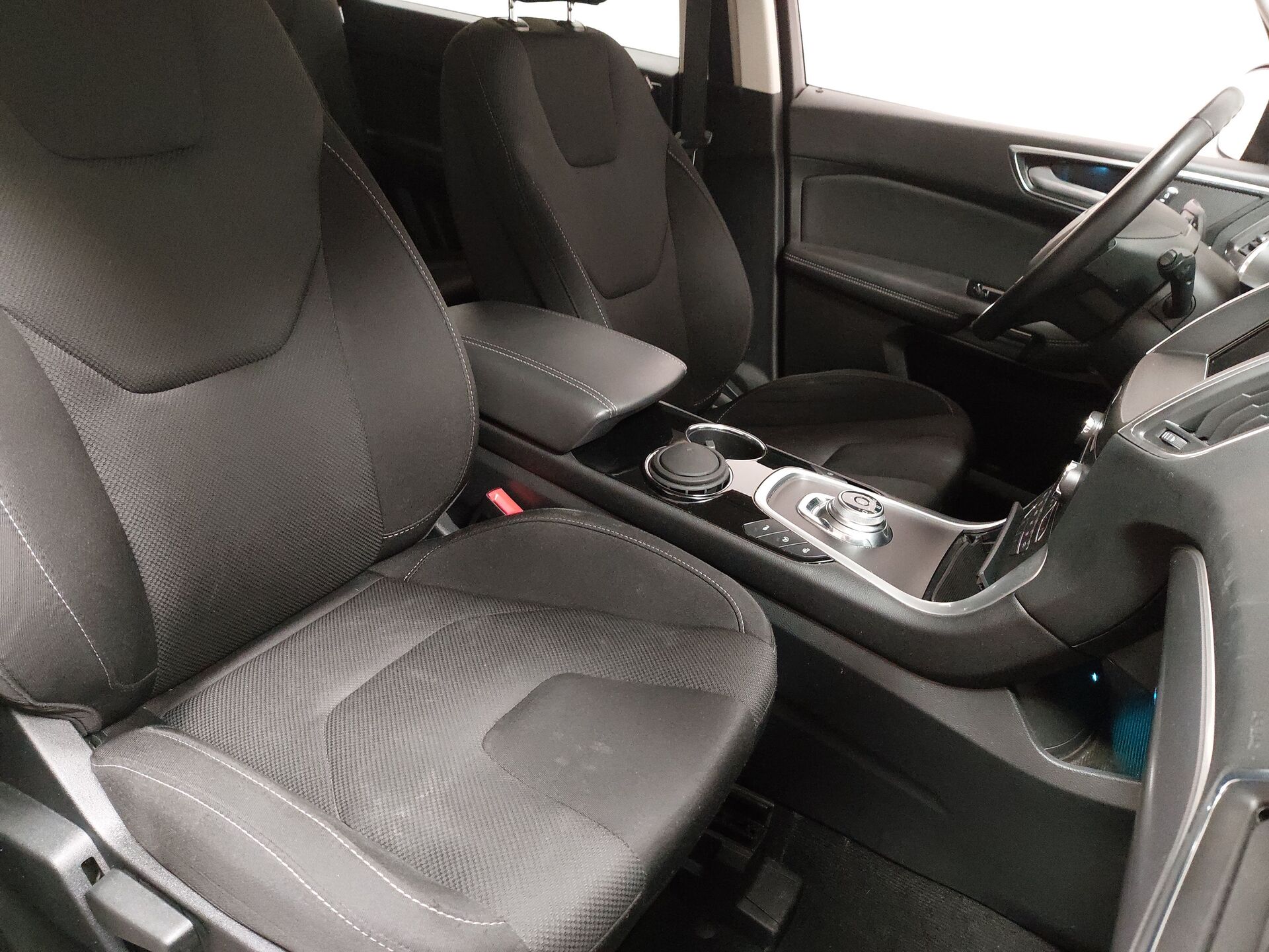 Ford S-Max 2.0 EB Titanium Navi Shz 7 Sitze PDC 15