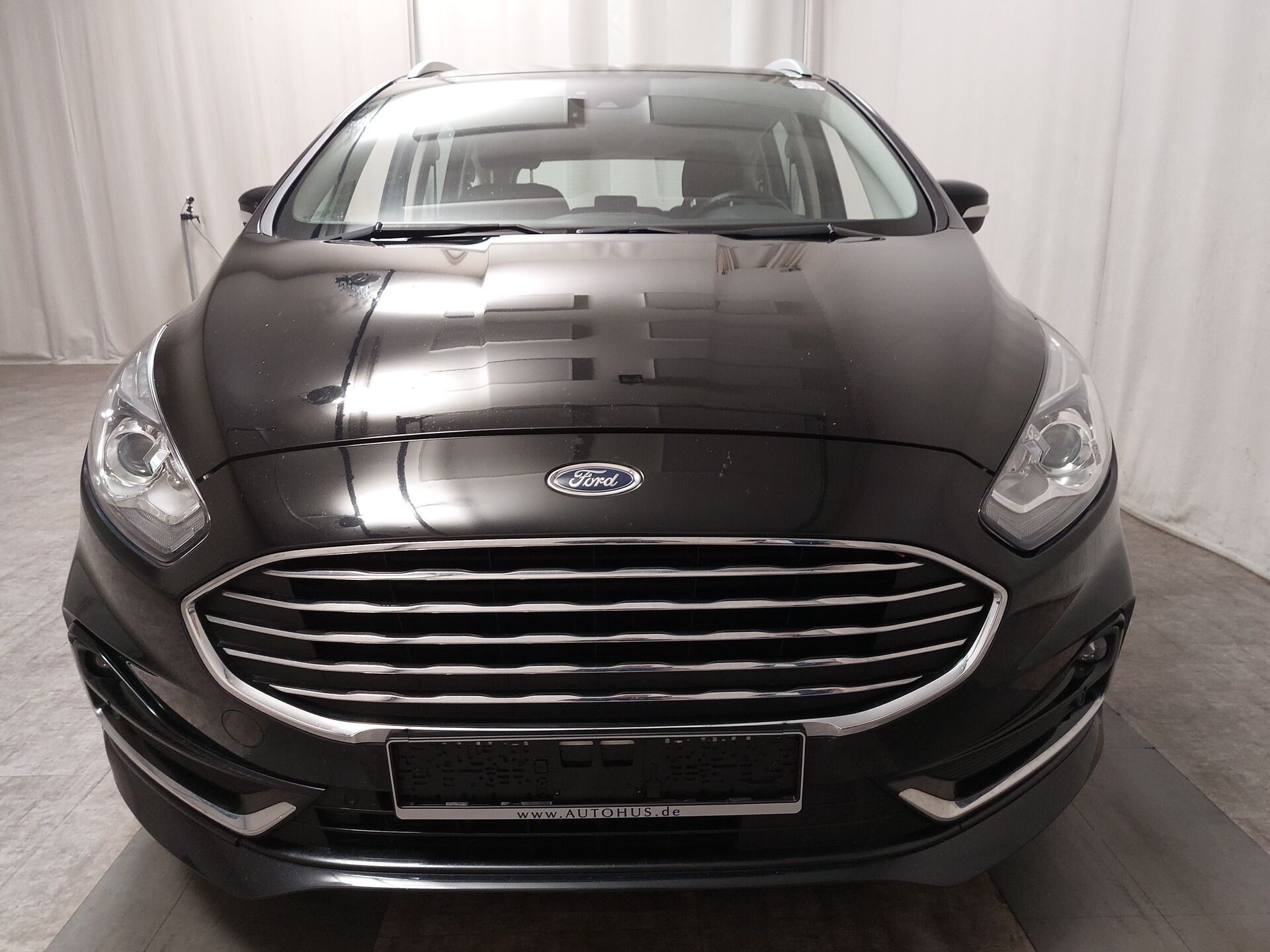 Ford S-Max 2.0 EB Titanium Navi Shz 7 Sitze PDC 5