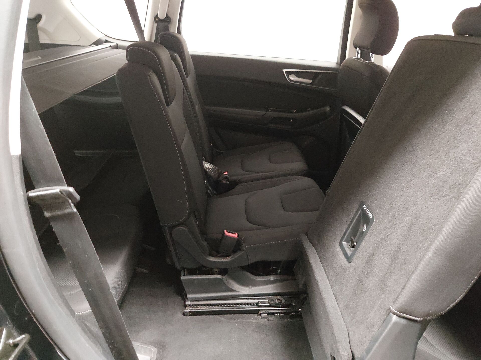 Ford S-Max 2.0 EB Titanium Navi Shz 7 Sitze PDC 18