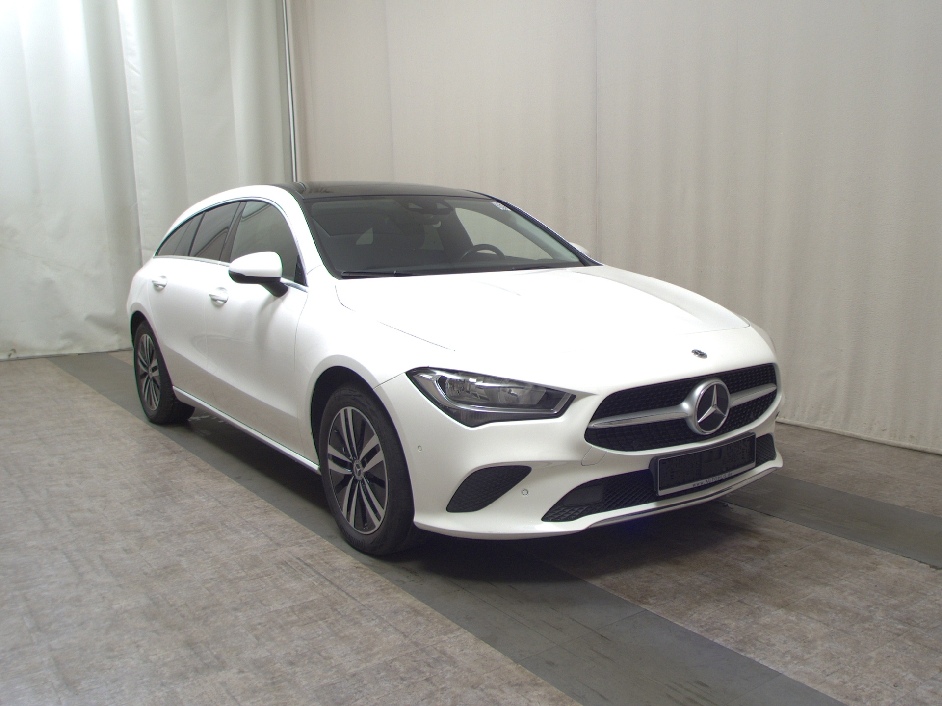 Mercedes-Benz 220 d Progressive Navi MBUX+ Pano AHK 3