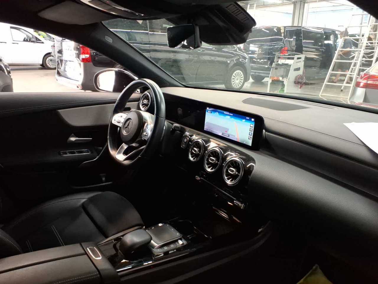 Mercedes-Benz CLA 200 Coupé AMG-Line Night Navi LED 6