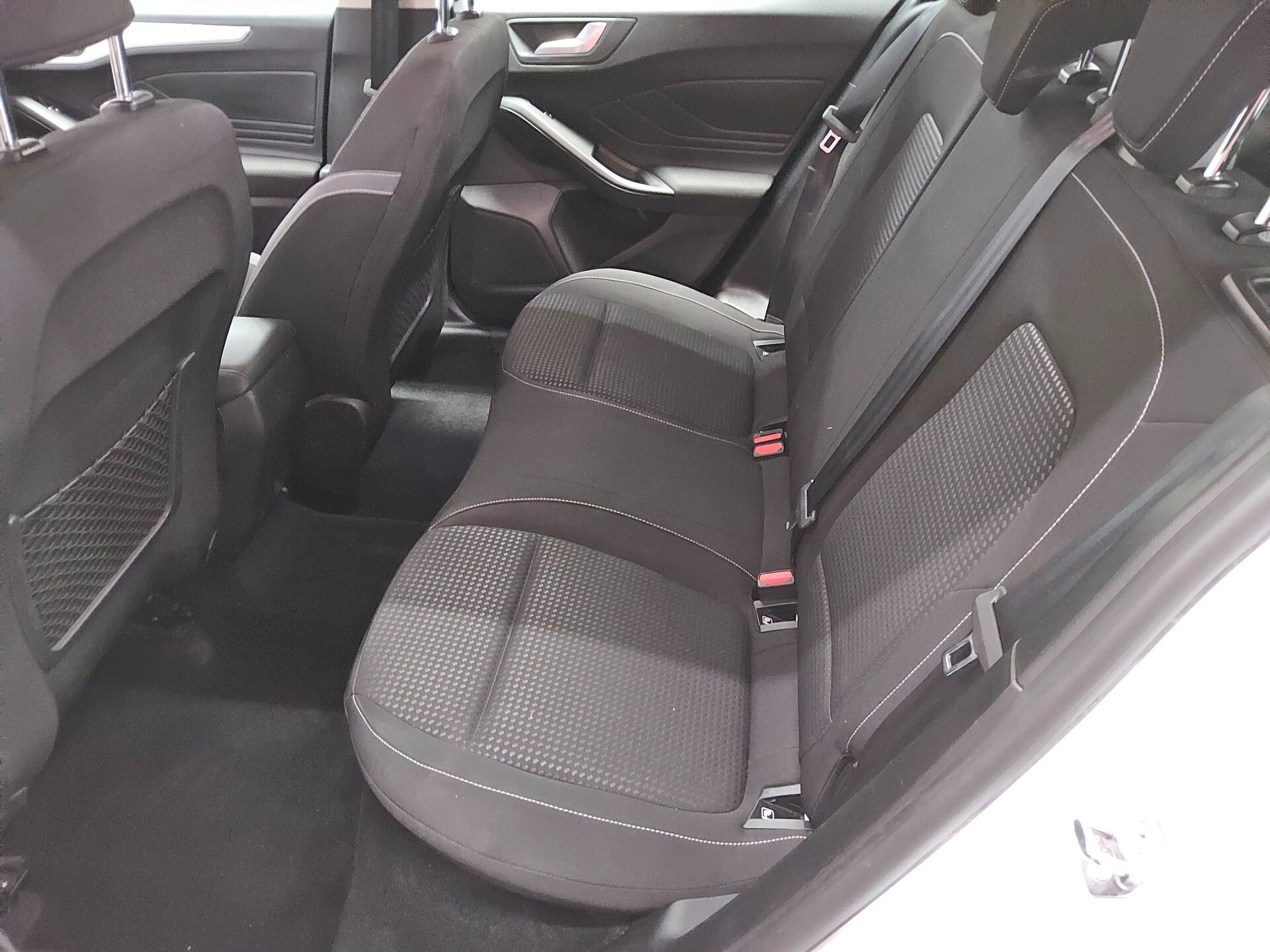 Ford Focus Turnier 1.5 EB Cool&Connect Navi LED RfK 13