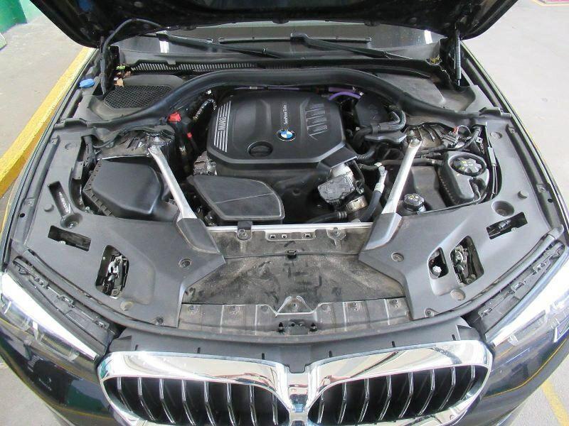BMW 520dA Touring NAVI KLIMAAUT LED SHZ PDC 5