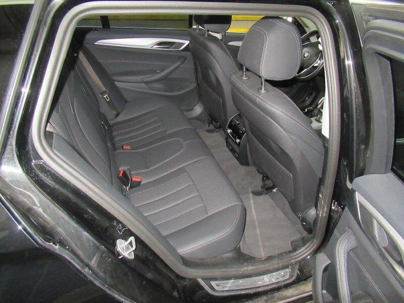 BMW 520dA Touring NAVI KLIMAAUT LED SHZ PDC 9