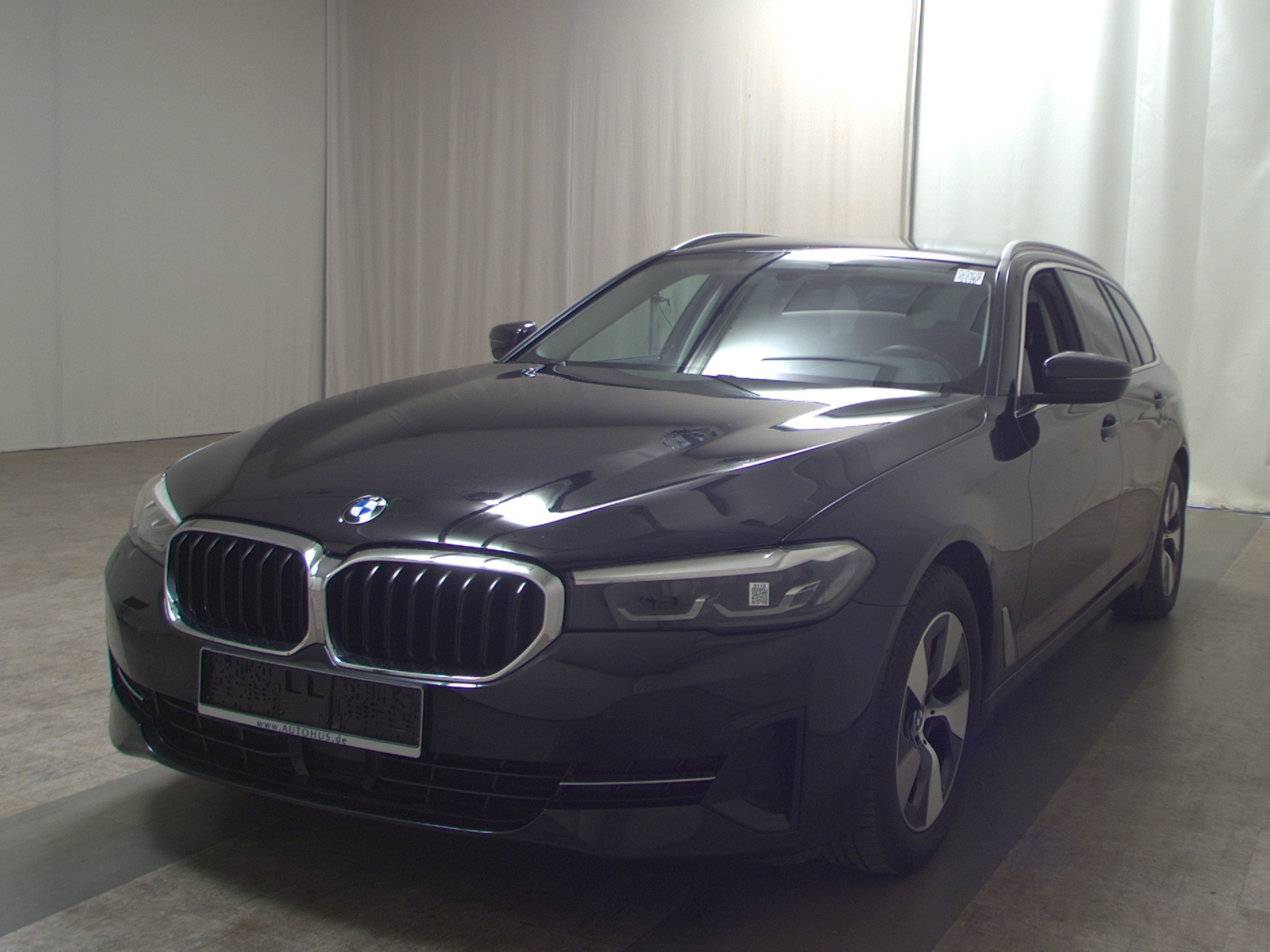 BMW 520d Touring LEDER NAVI LED LC PRO ACC AHK 2