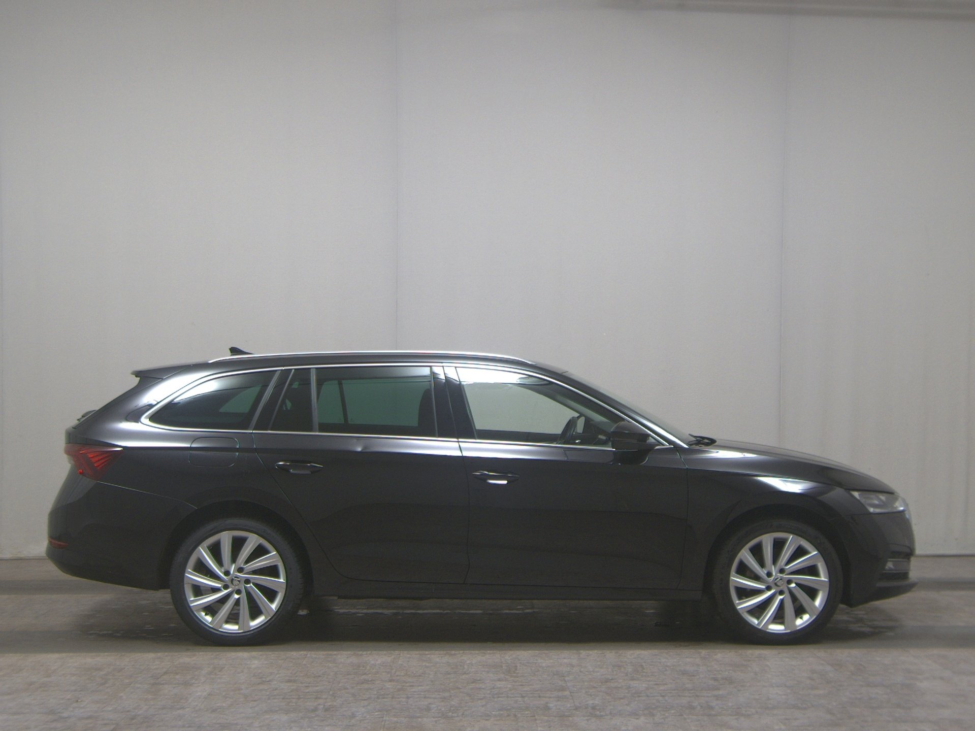 Skoda Octavia Kombi 1.4 TSI iV Style Navi LED Virtual Pano RFK