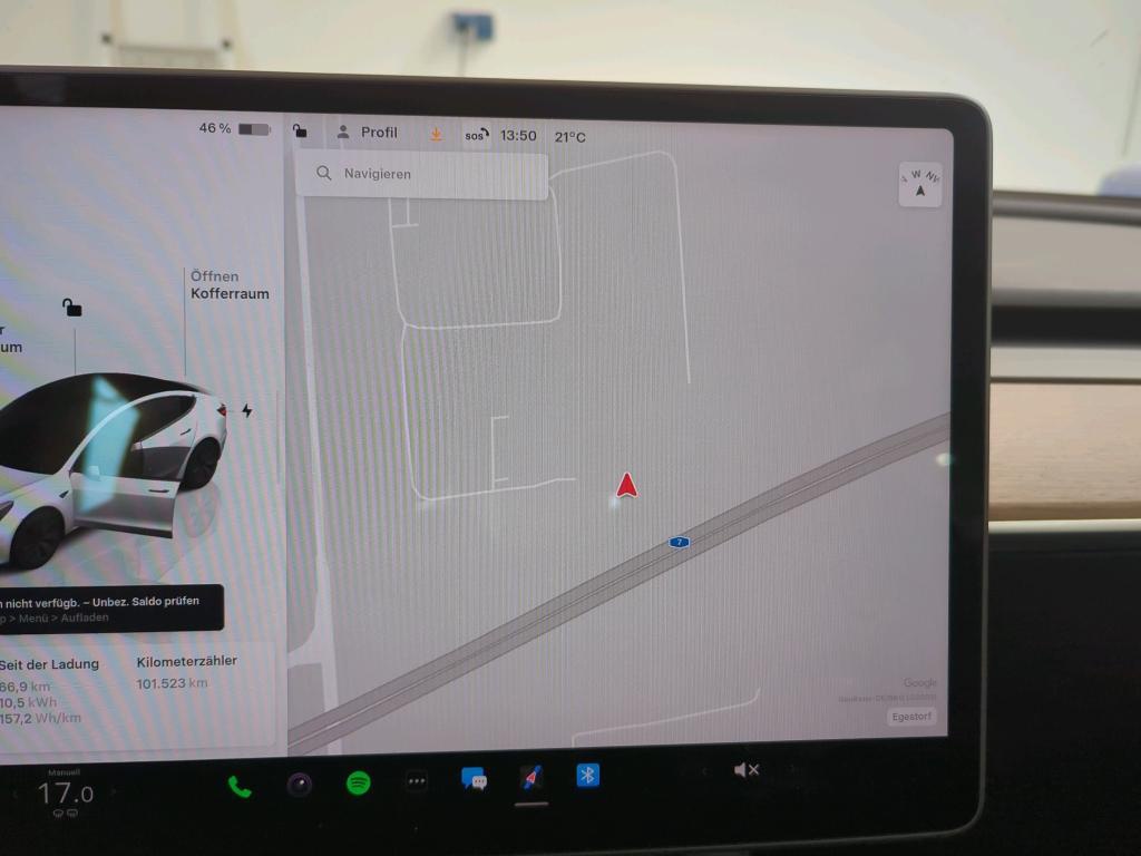 Tesla Model 3 Long Range AWD NAVI LED PANO SHZ KAMERA 9