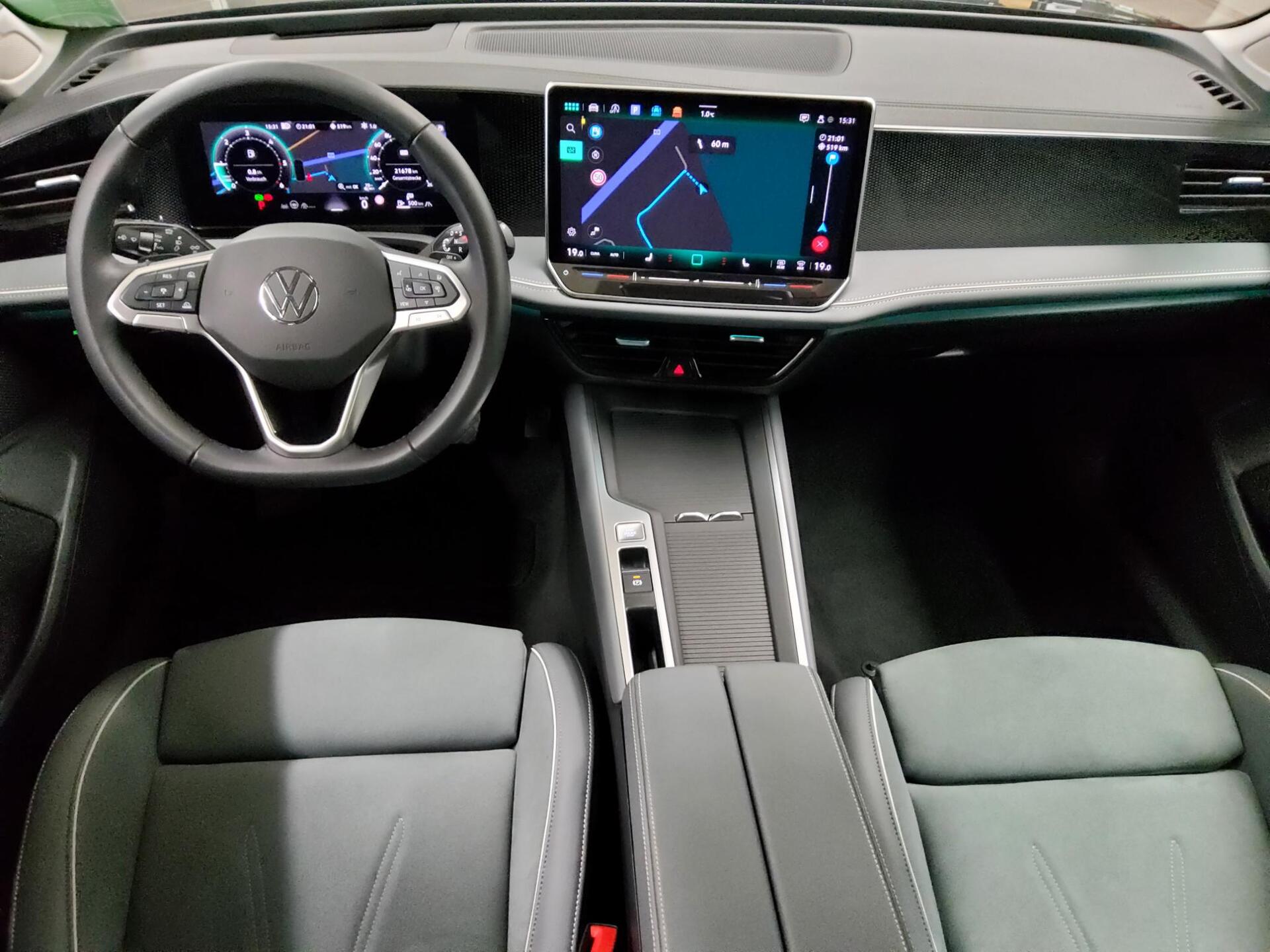 Volkswagen Passat Var. 2.0 TDI Business DC LED HuD 360° 5