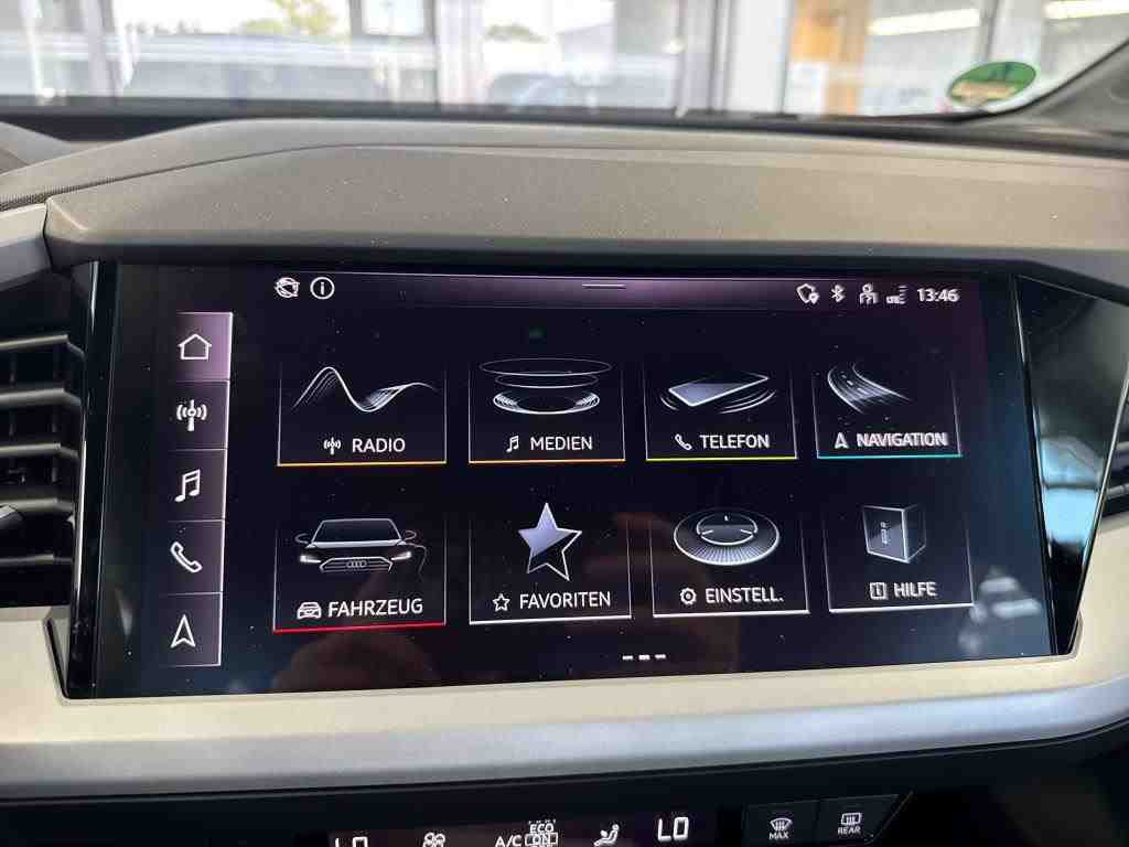 Audi e-tron NAVI KLIMAAUT SHZ RFK LED 8