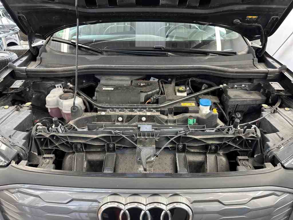 Audi e-tron NAVI KLIMAAUT SHZ RFK LED 11