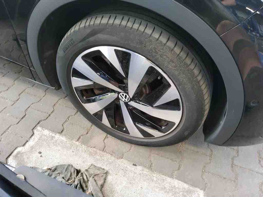 Volkswagen ID.5 Pro Performance NAVI SHZ ACC AHK 12