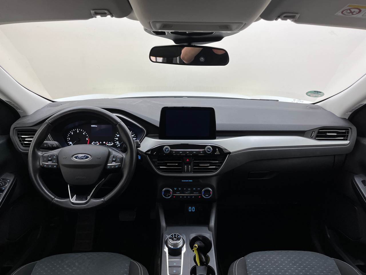 Ford Kuga 1.5 EB Cool&Connect NAVI SHZ PDC LED AHK 5