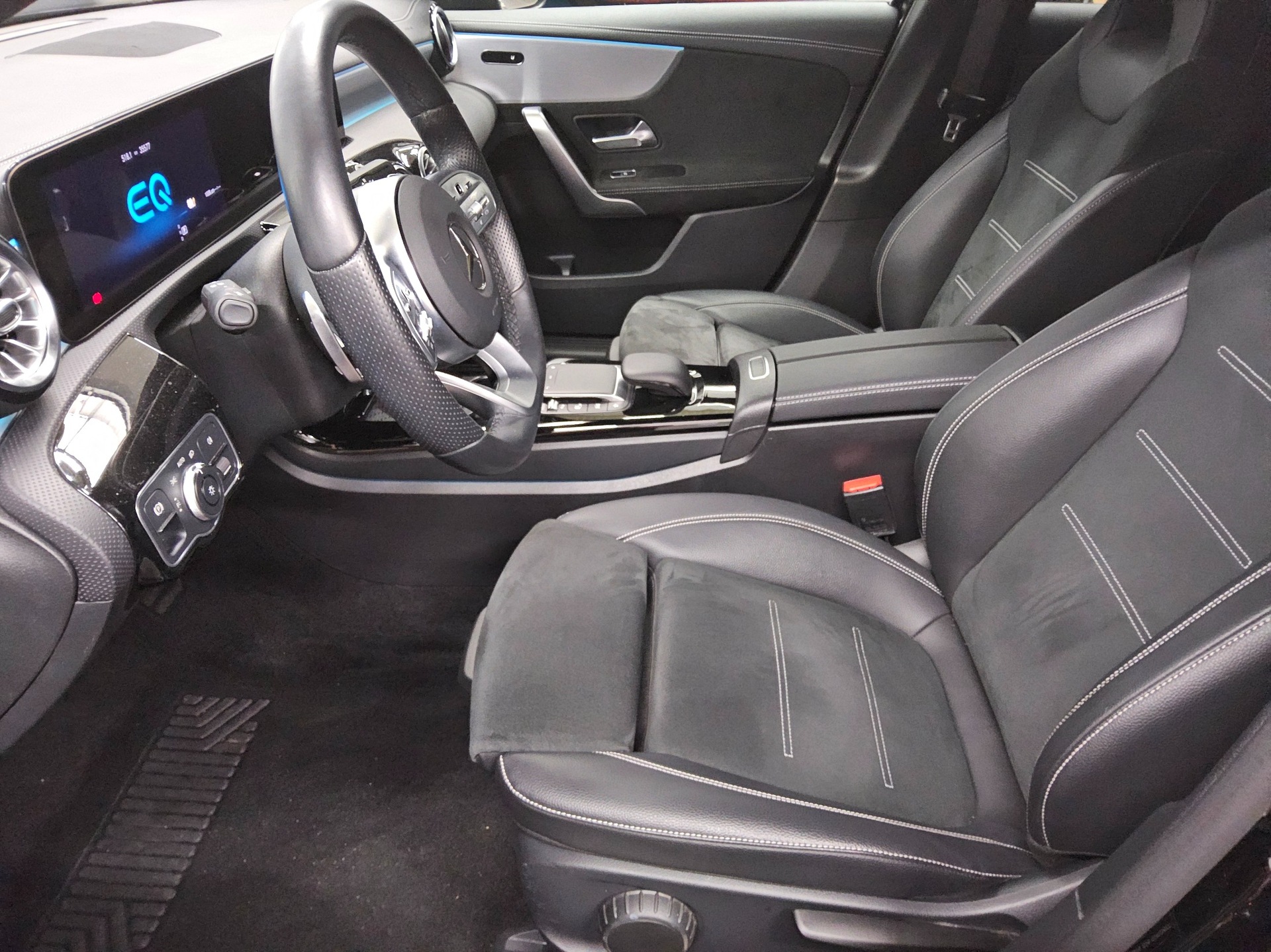 Mercedes-Benz A 250 e AMG-Line Night Navi MB-LED RFK Shz 9