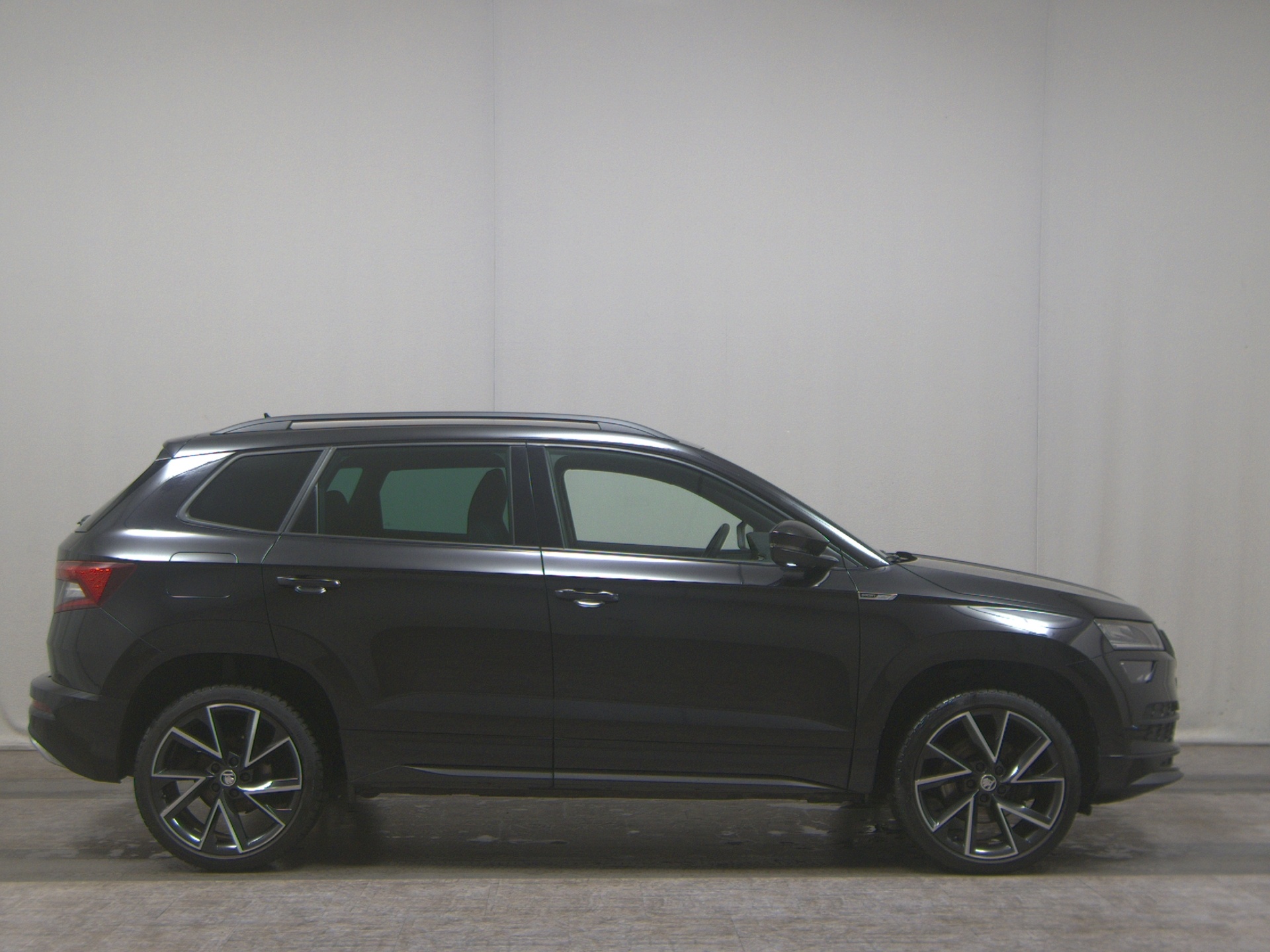Skoda Karoq 1.5 TSI SportLine Navi LED vc ACC PDC Shz