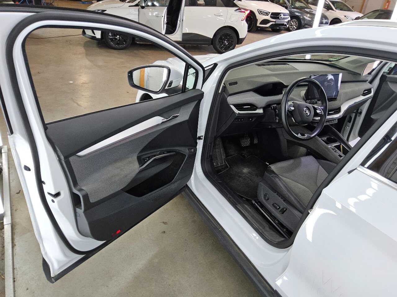 Skoda Enyaq iV 80 Loft NAVI LED PDC AHK KAMERA 9