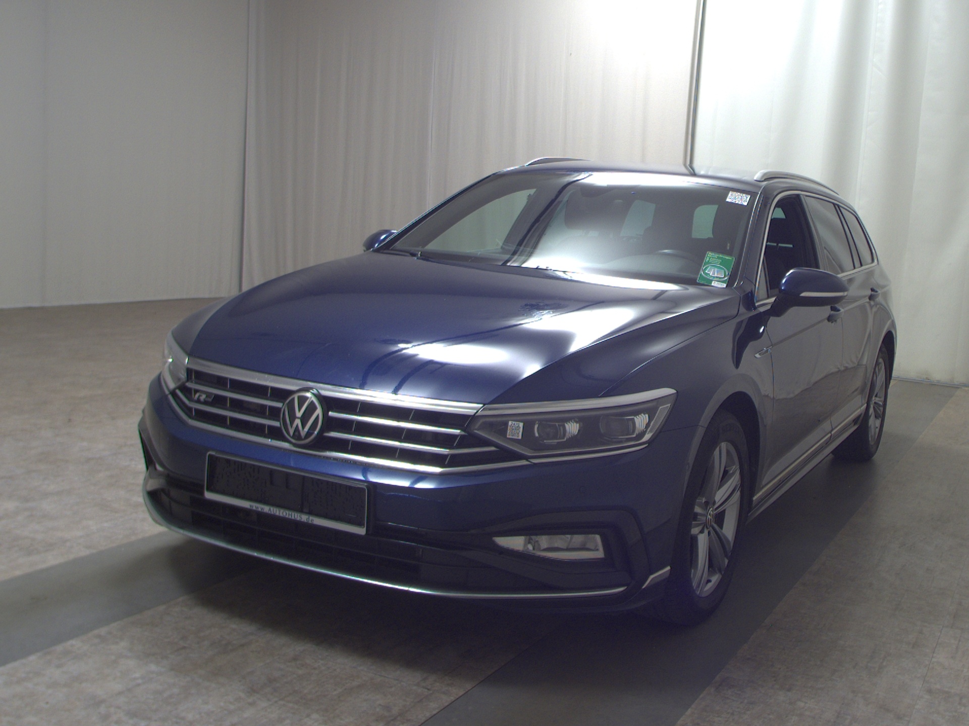 Volkswagen Passat Var. 2.0 TDI R-Line Leder Navi Matrix 2