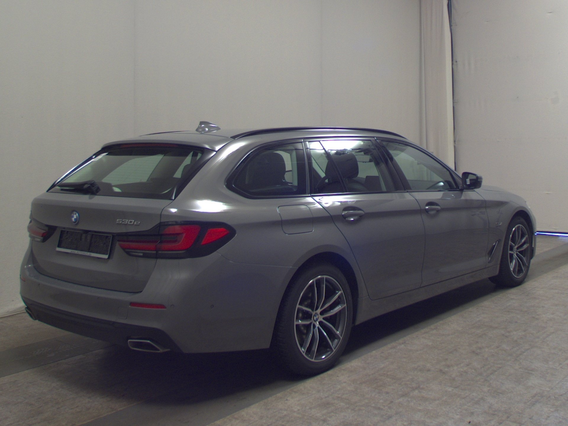 BMW 530e Touring e T-Leder Navi LED LC prof. Shadow Pano 4