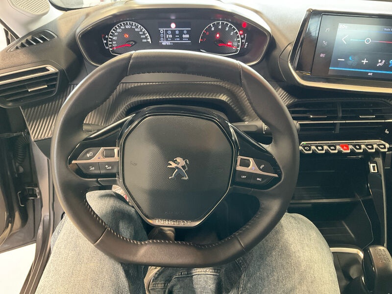 Peugeot 208 1.2 PureTech SHZ PDC LED BT SPURHALTE 6